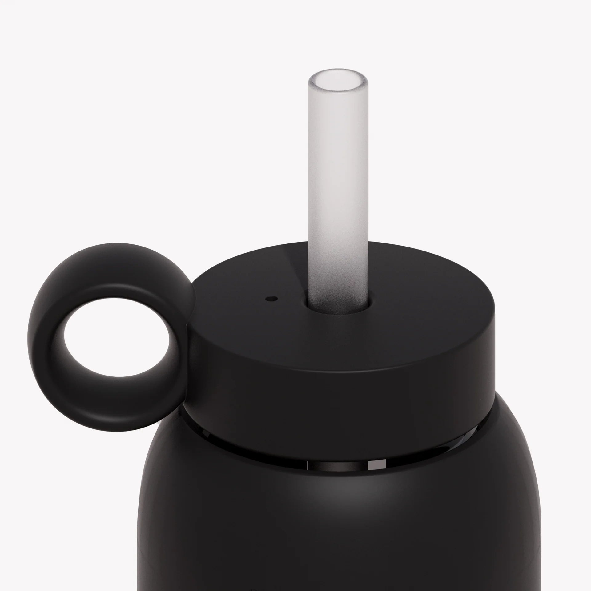 Silicone straw and screw on cap for Bink bottle in black.