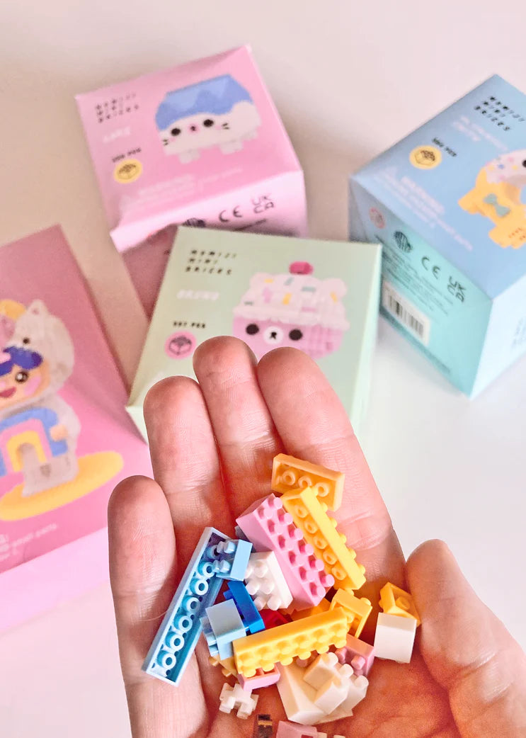 Gary Mini Bricks by Momiji
