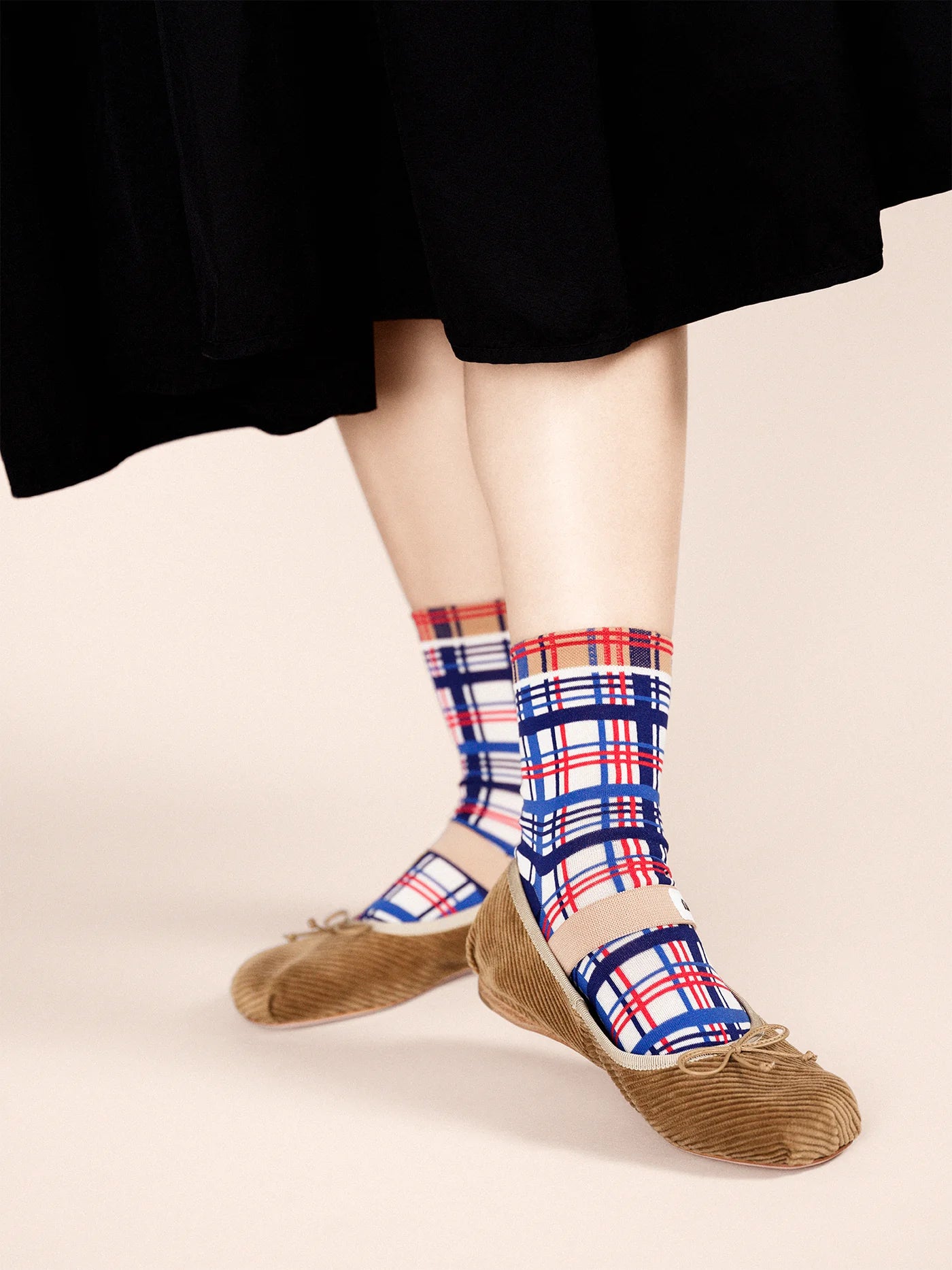 Wimbles Short Adult Crew Socks by Hansel from Basel