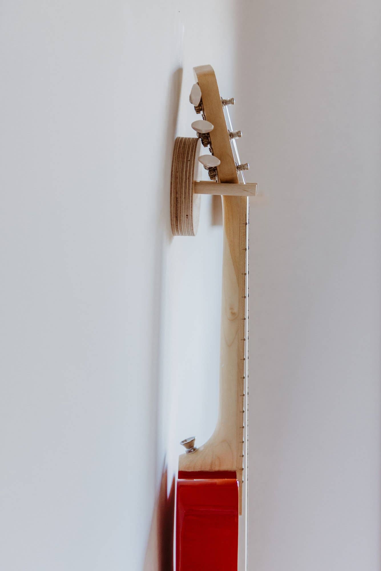 美品 Loog Mini Electric&Wall Hanger ルーグ Wall Hanger by Loog Guitars – Mochi Kids