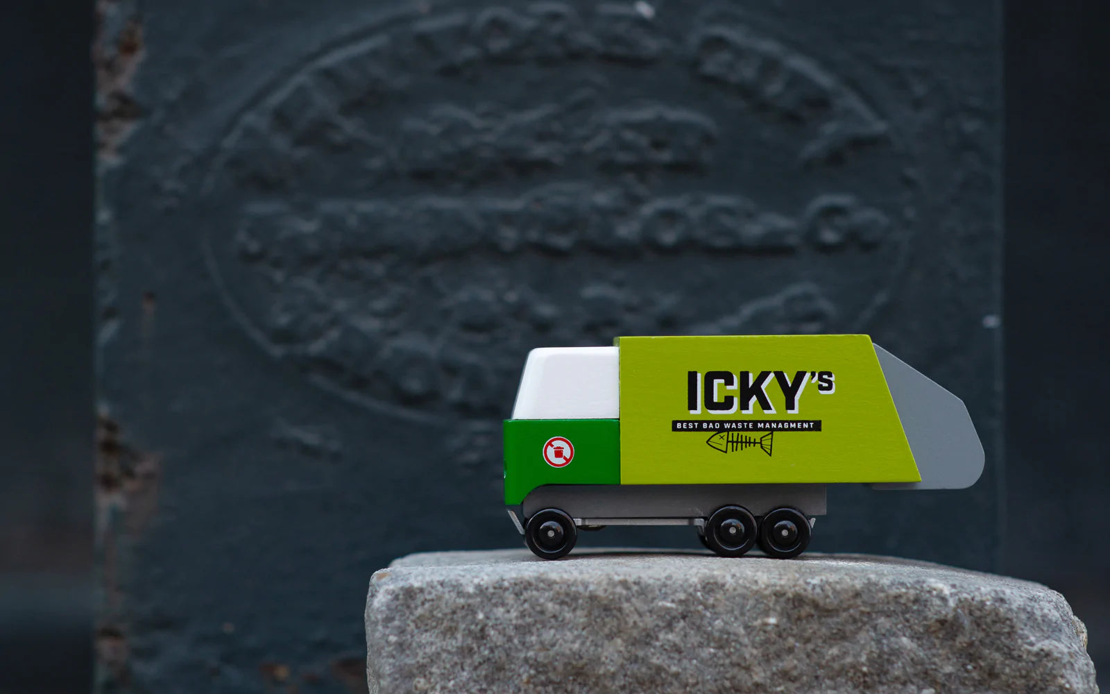 Icky's Garbage Truck by Candylab Toys