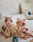 Nesting Stars - Retro