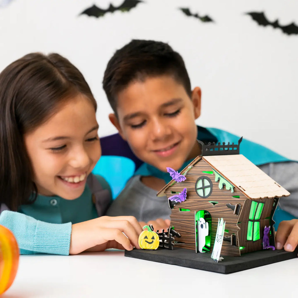 Light-Up Haunted House by KiwiCo