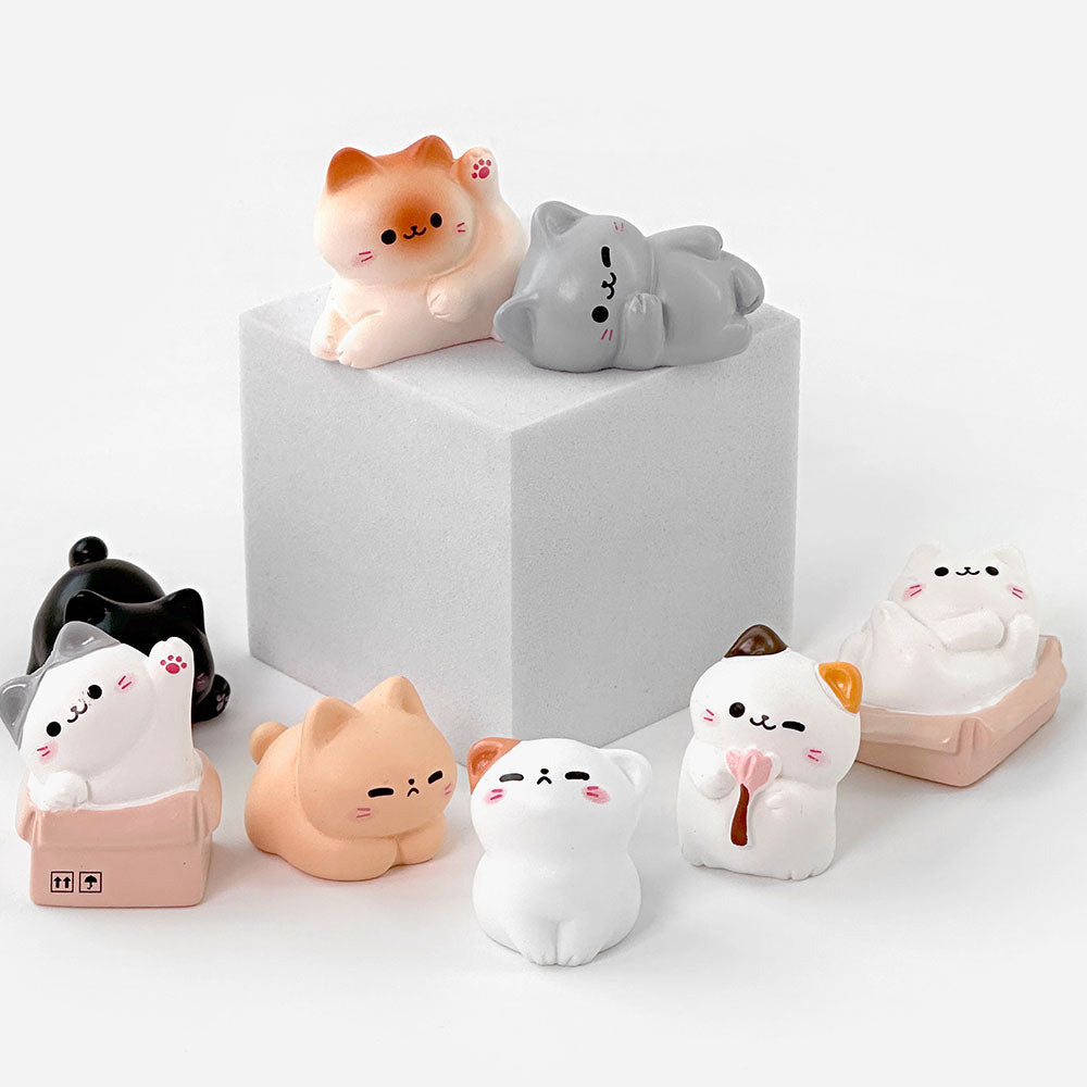 Random Cozy Cat Miniature Blind Box