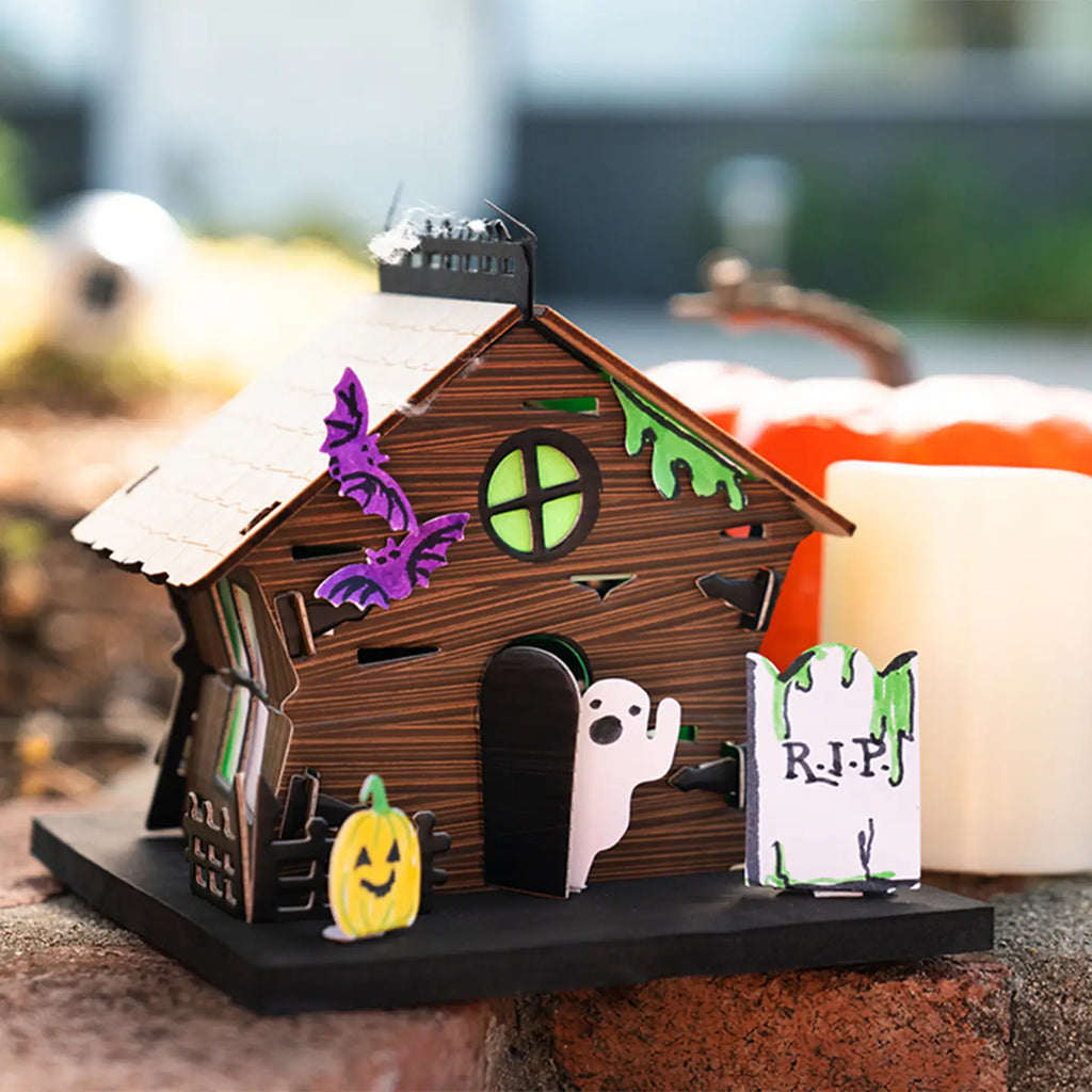 Light-Up Haunted House by KiwiCo