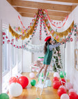 Gold Scalloped Tinsel Banner