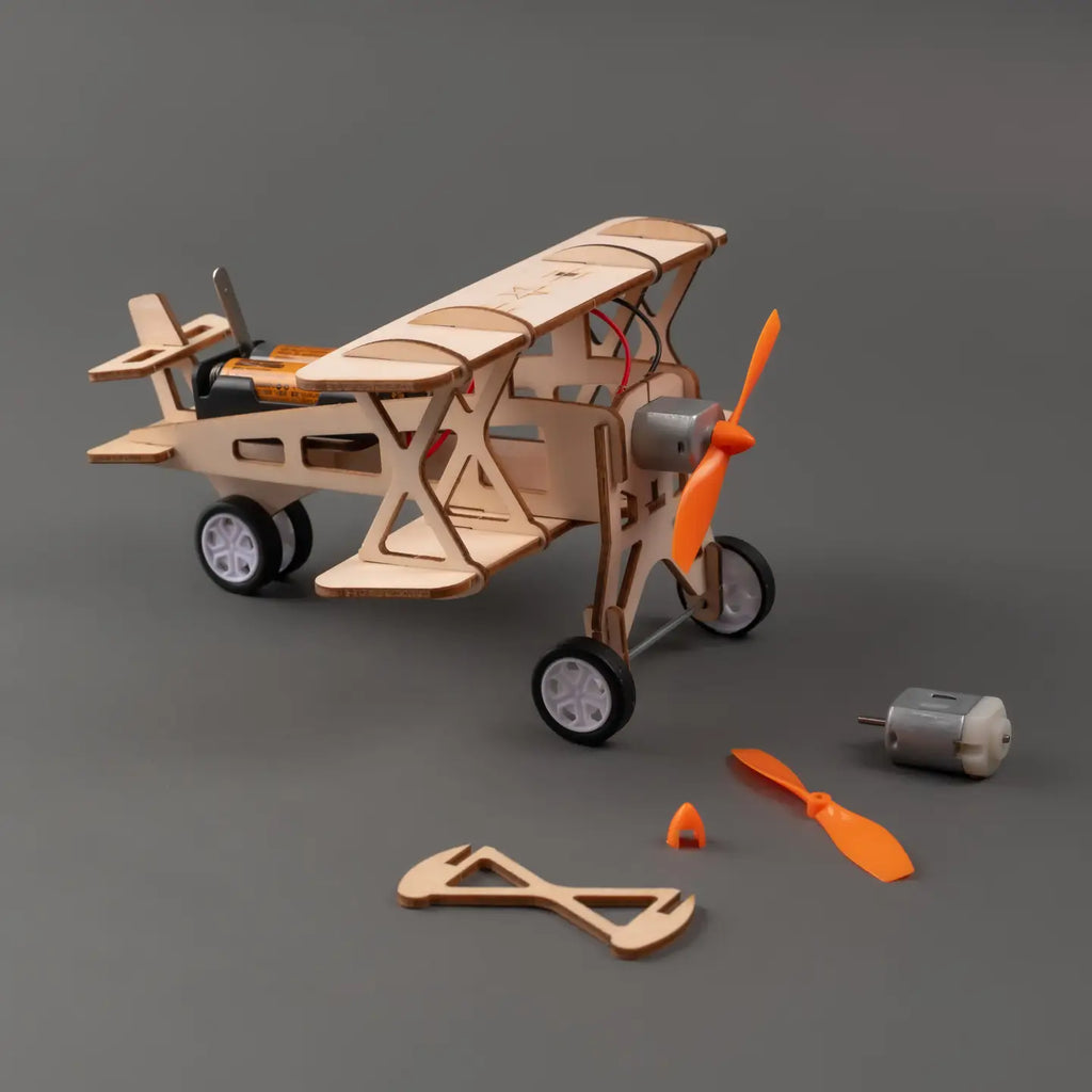 Propeller Plane DIY Kit by Alicorn Inc.