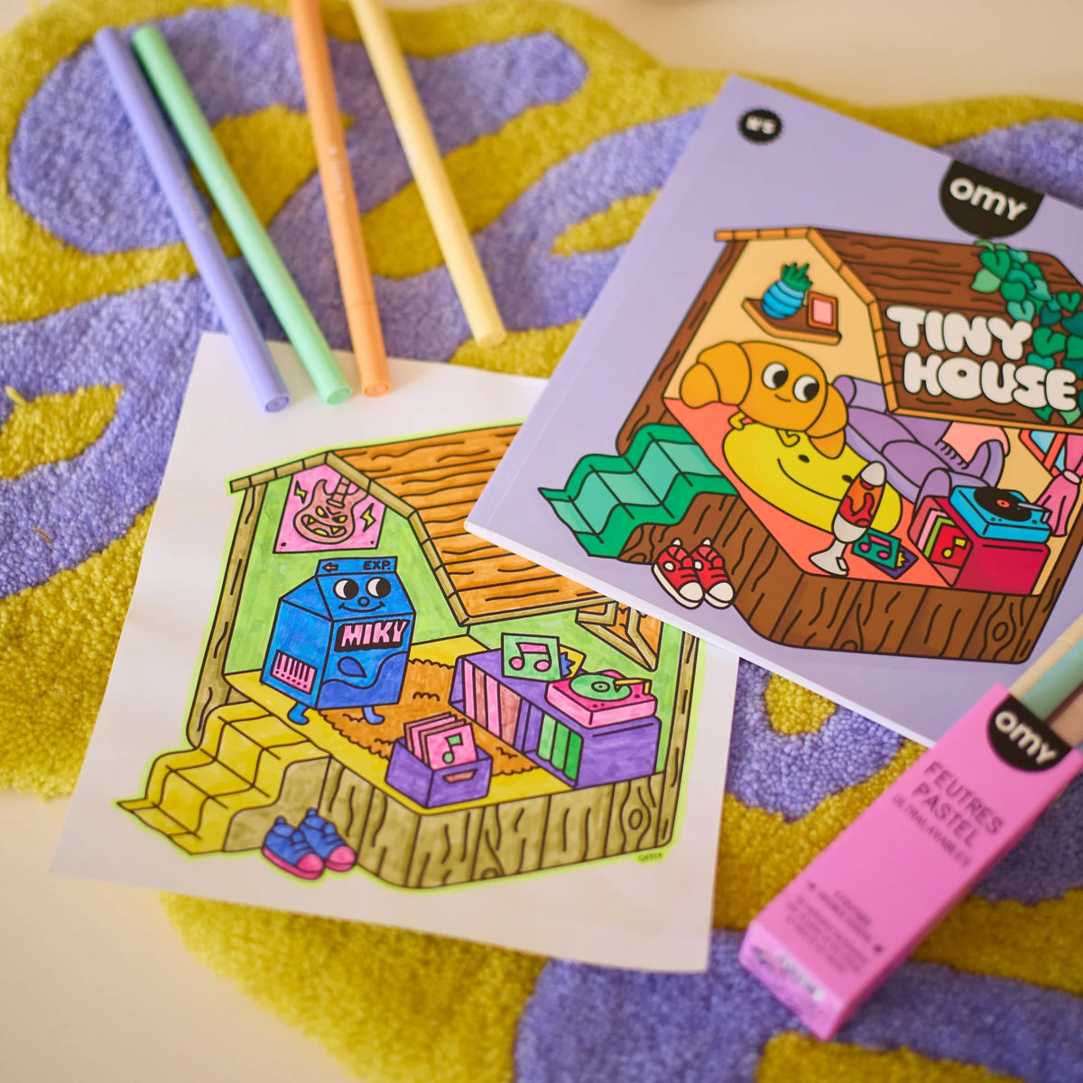 Tiny House - Cozy Art Coloring Book