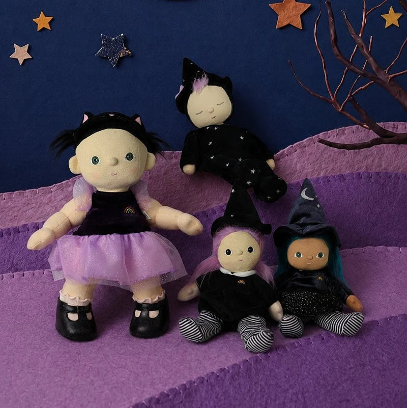 Dinky Dinkum Winnie Witch