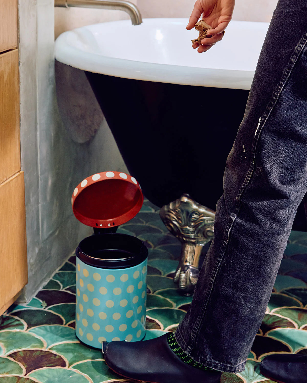Dot Bathroom Trash Bin