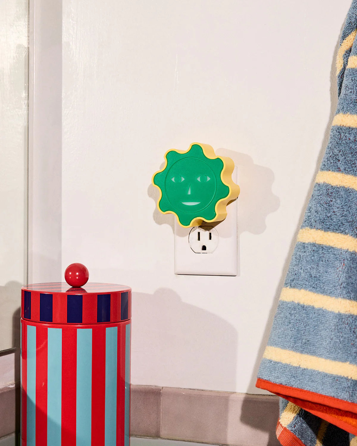 Yellow &amp; Green Everybody Night Light