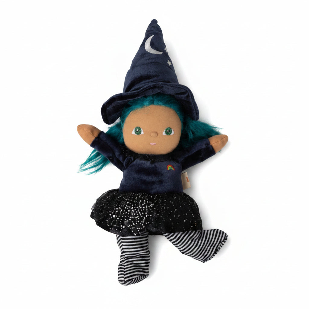 Dinky Dinkum Winnie Witch