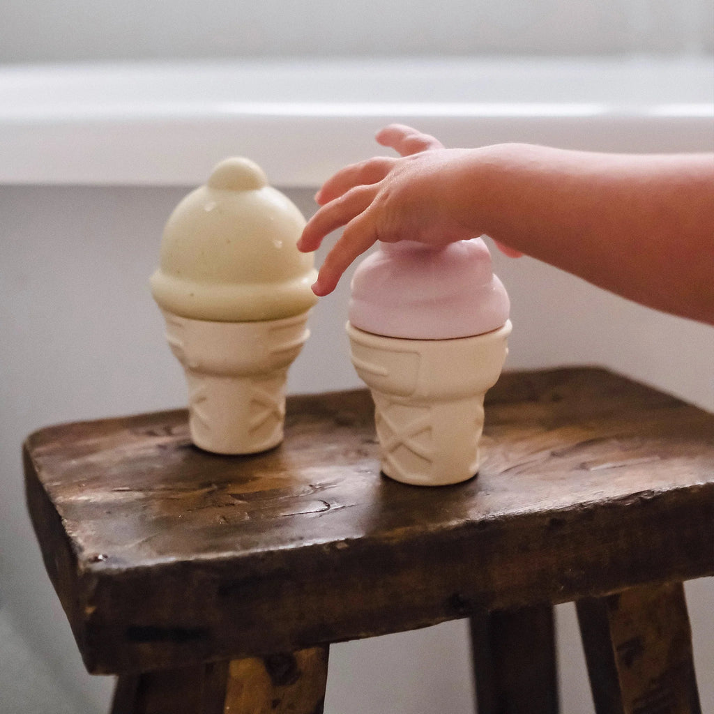 Ice Cream Splash Toys - Apple Sorbet Multi Set by SUNNYLiFE