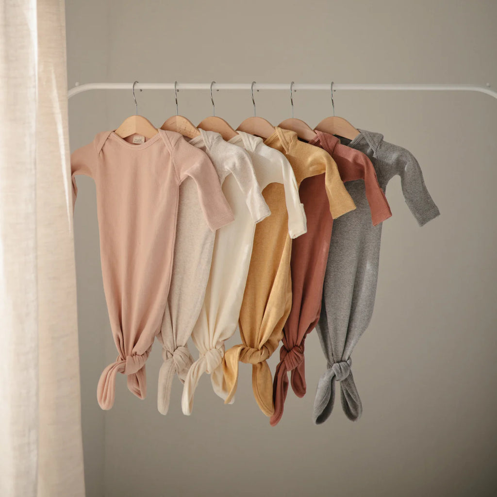 Ribbed Knotted Baby Gown + Beanie Set by Mushie