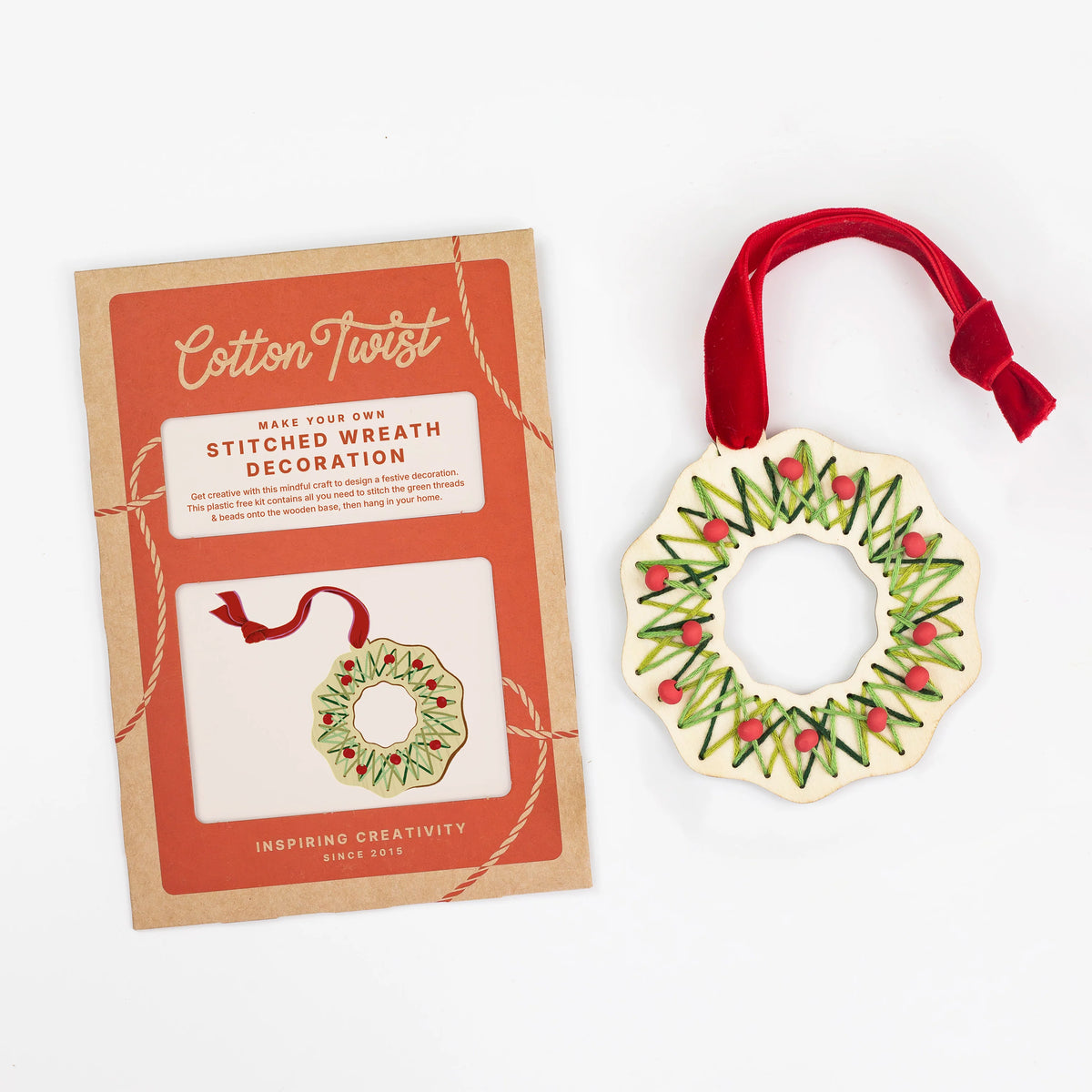Stitched Wreath Decoration Kit