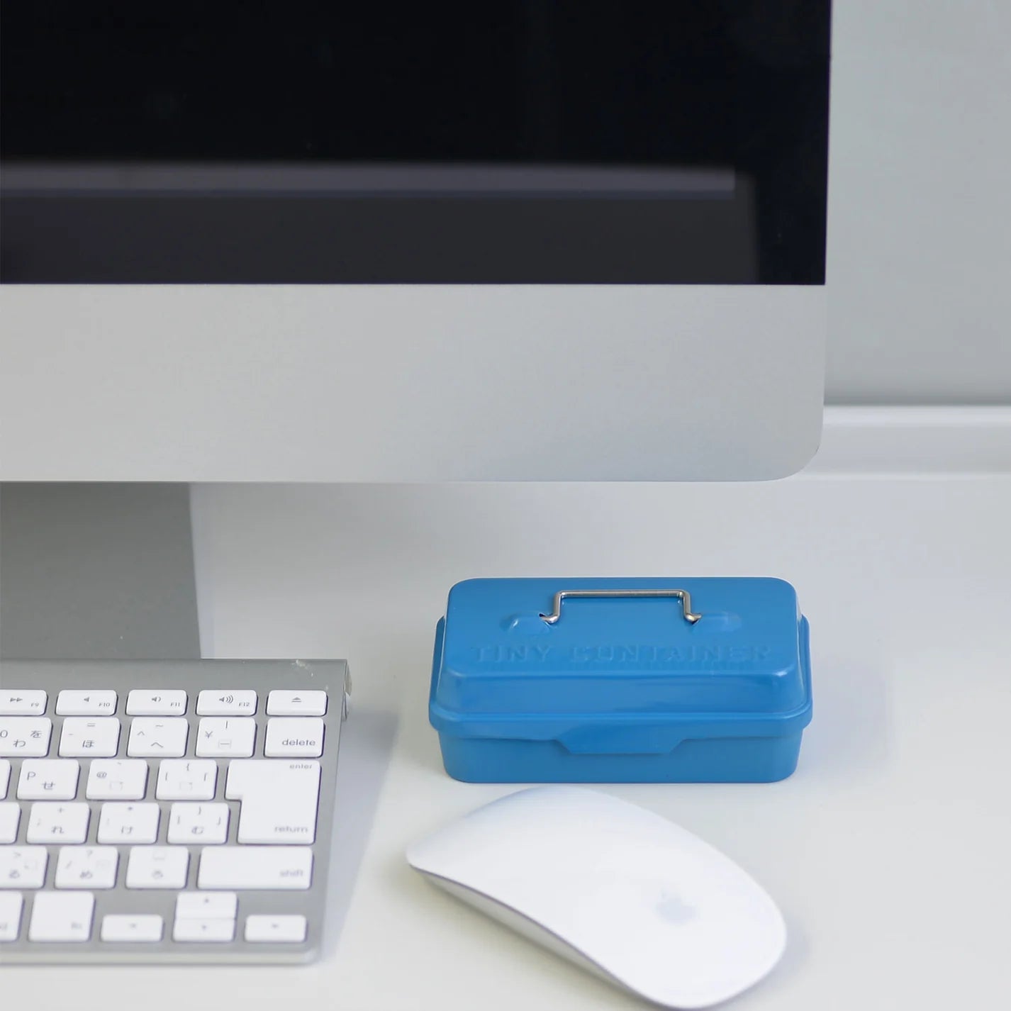 Tiny Container (more colors) by Hightide USA