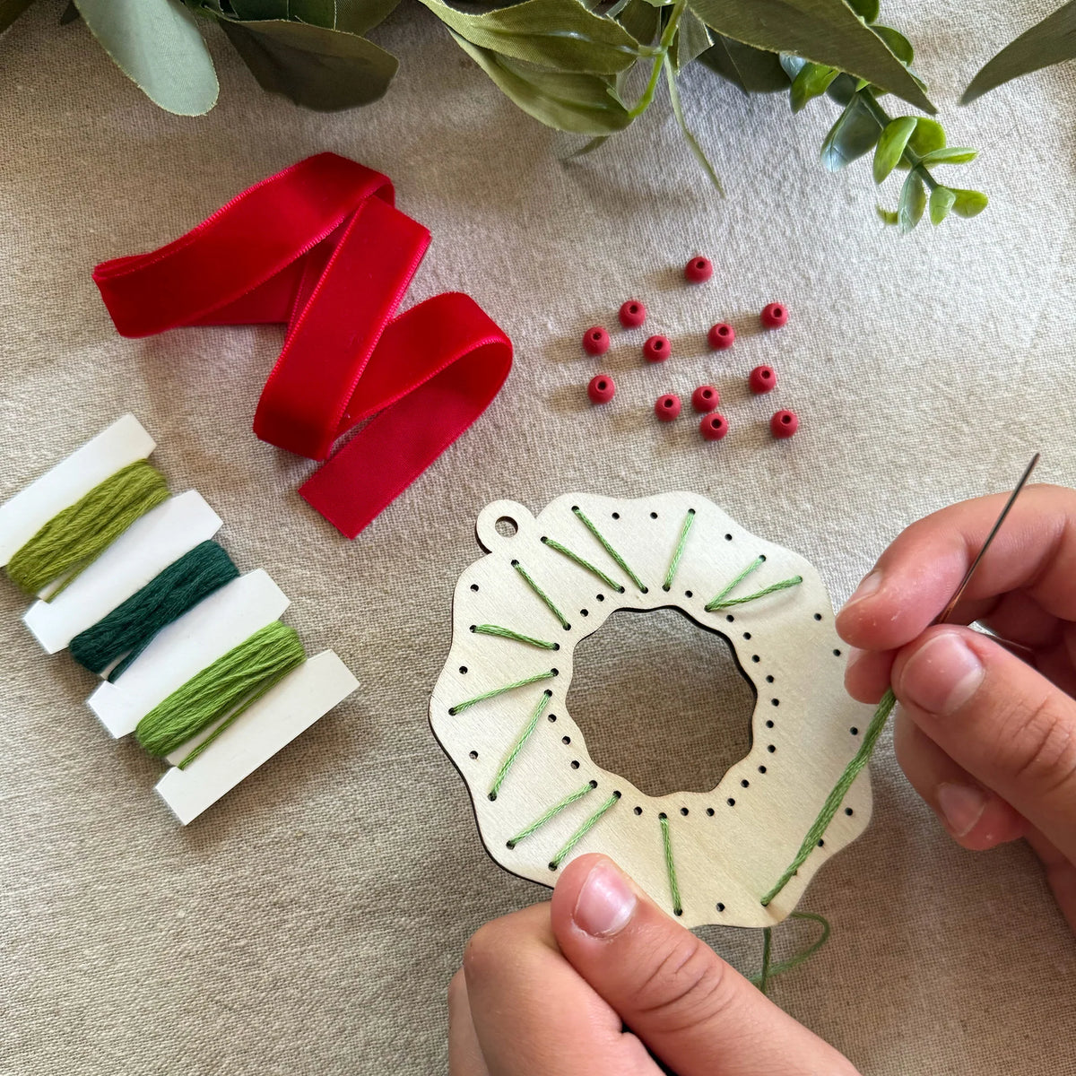 Stitched Wreath Decoration Kit