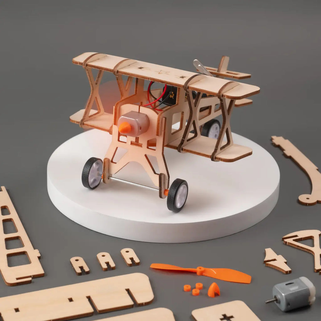 Propeller Plane DIY Kit by Alicorn Inc.