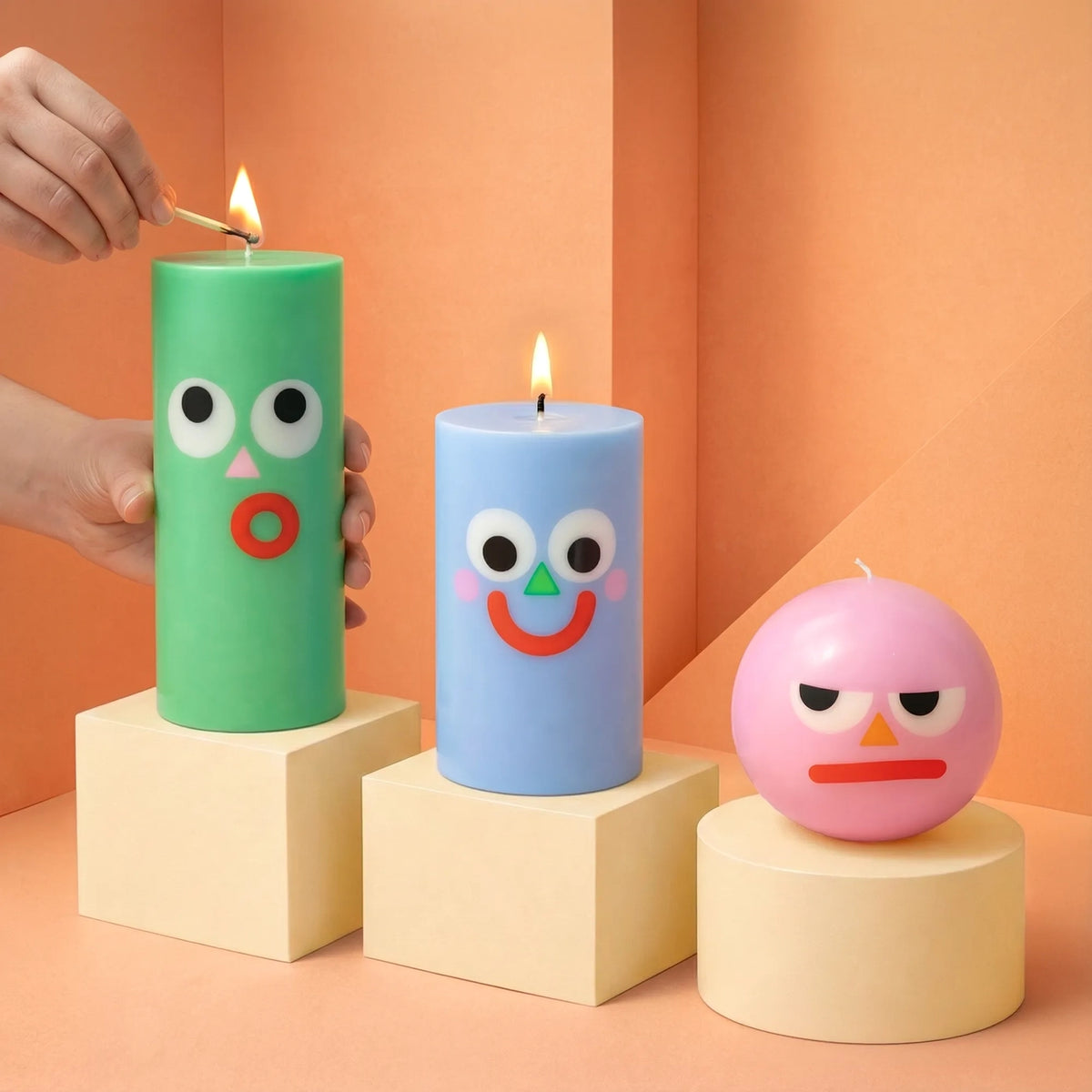 Dippy Pillar Face Candle