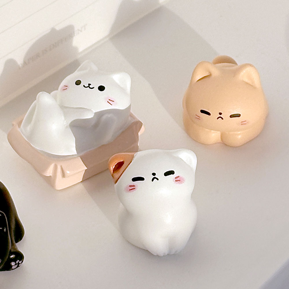 Random Cozy Cat Miniature Blind Box
