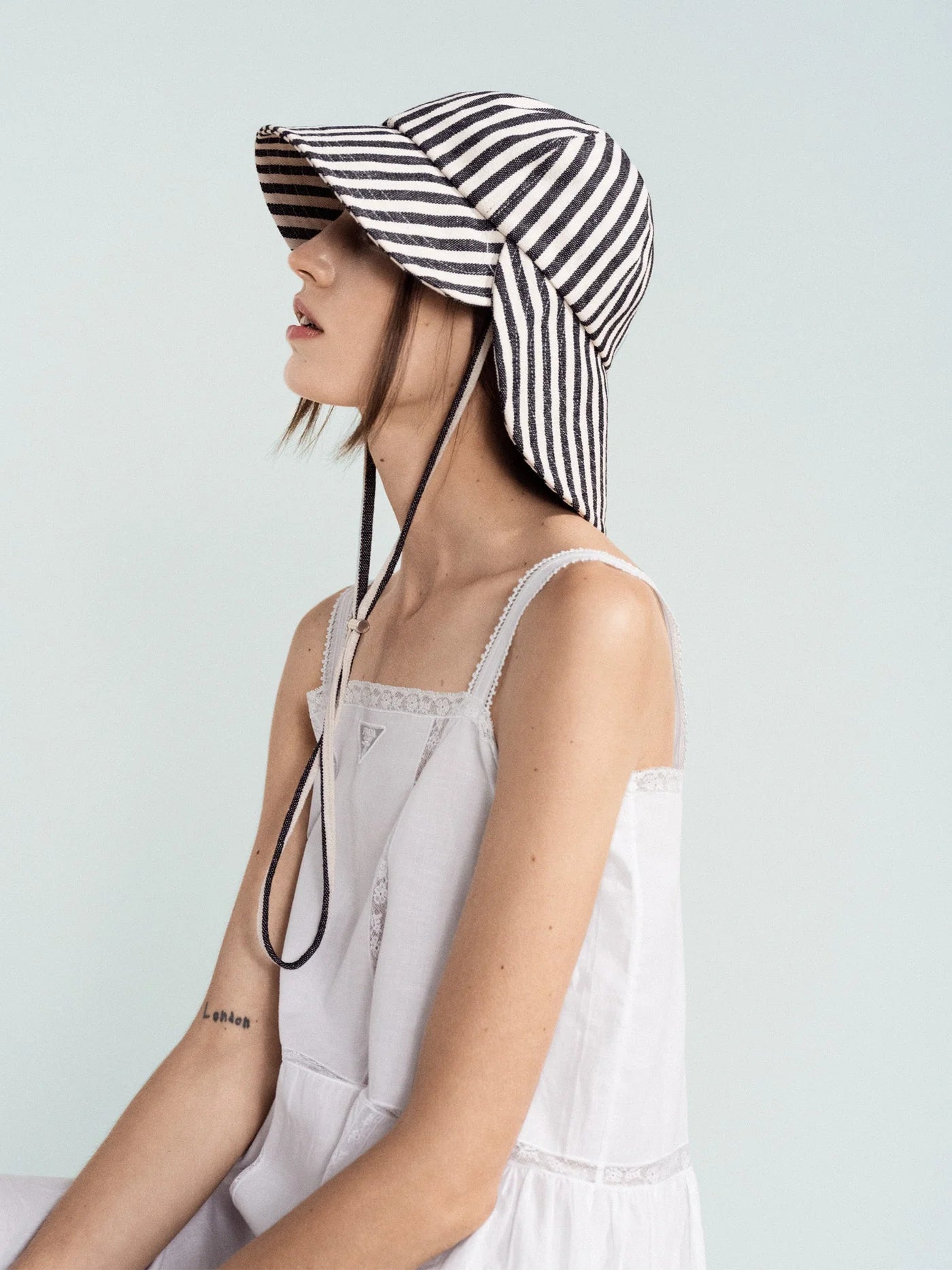 Tulip Bucket Hat - Black Stripe