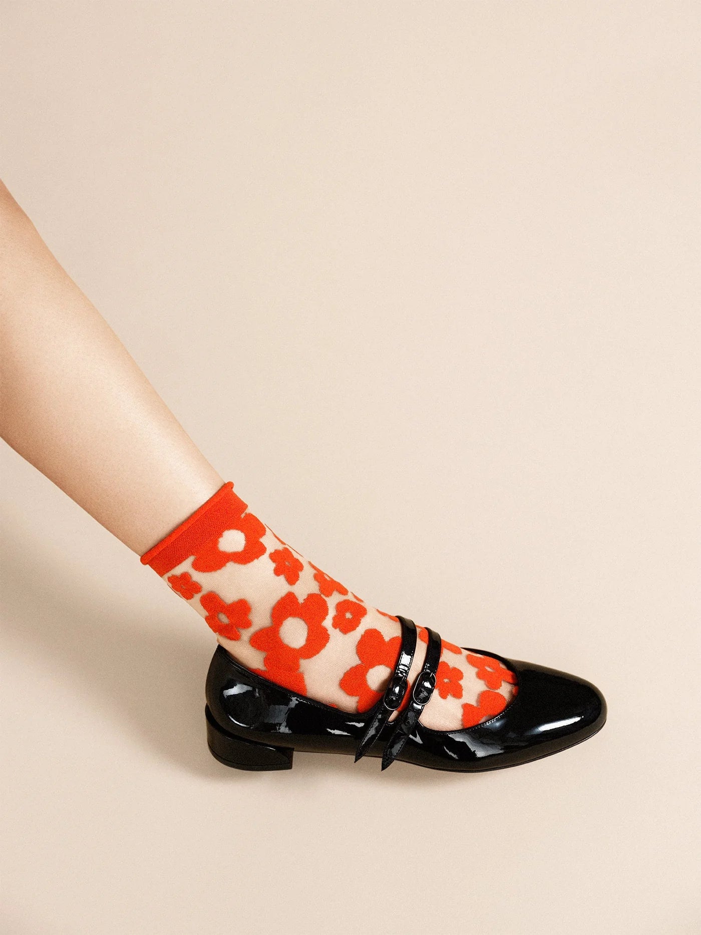 Pop Sheer Adult Short Crew Socks