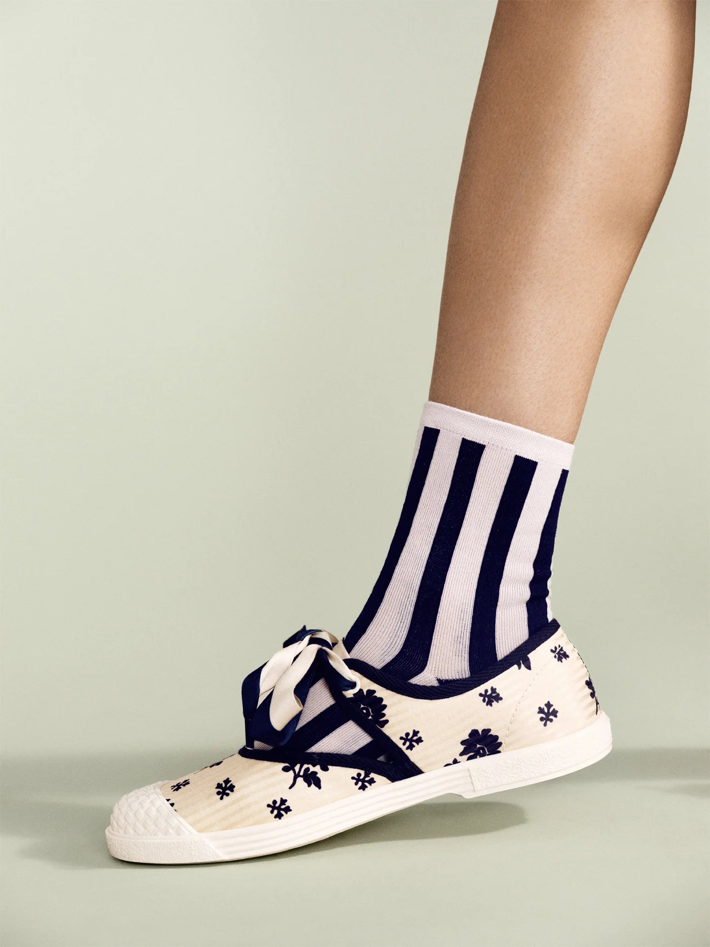 Manchester Adult Crew Socks - Navy