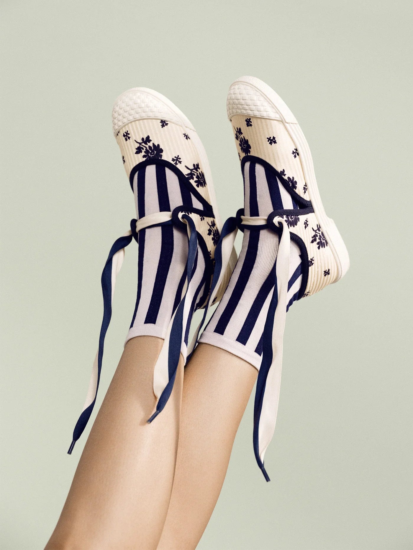 Manchester Adult Crew Socks - Navy
