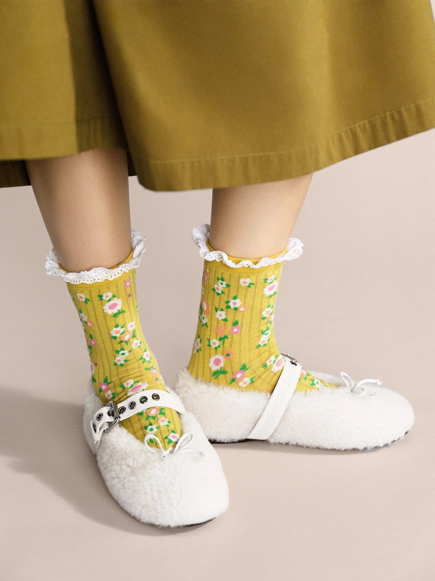 Mellow Yellow Adult Crew Socks