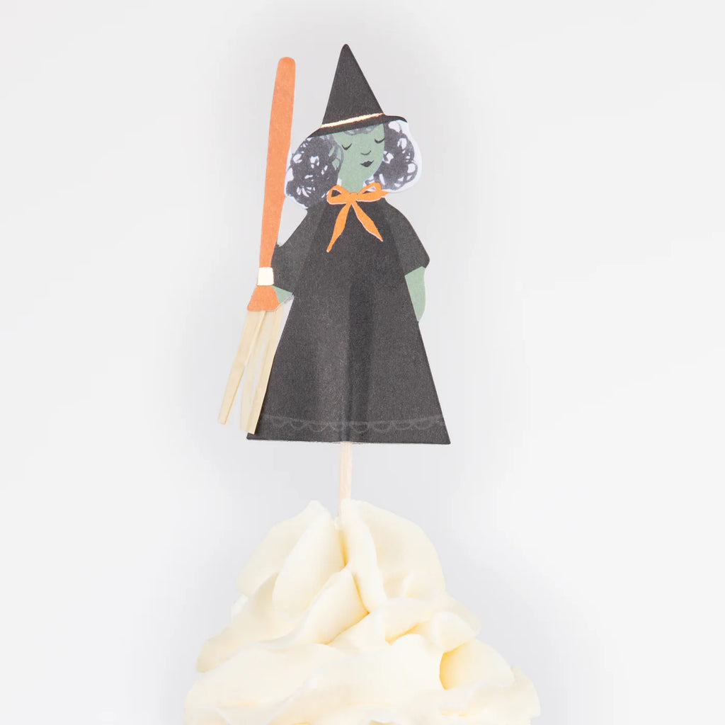 SALE It's Halloween! Cupcake Kit by Meri Meri