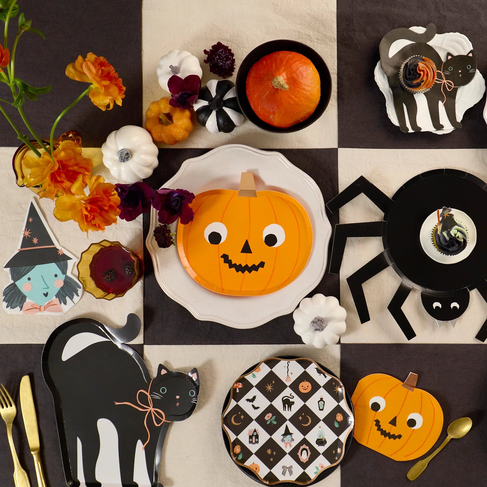 Pumpkin Shaped Party Plates