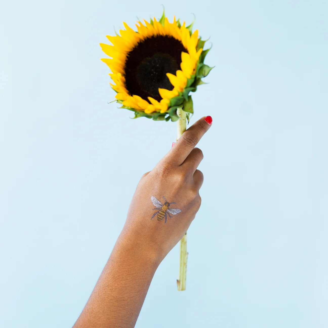 Tattly Honey Bee Tattoo - Thumbnail 4