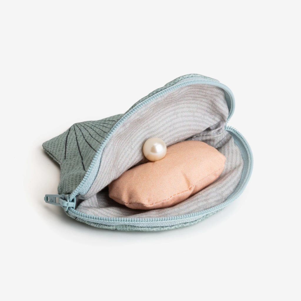Oyster Purse by Don Fisher