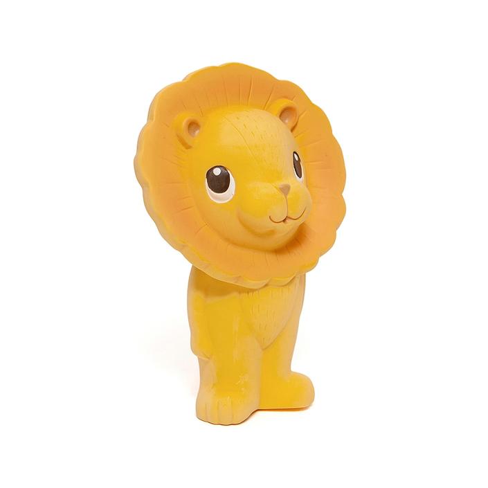 Leo the Lion by Petit Monkey